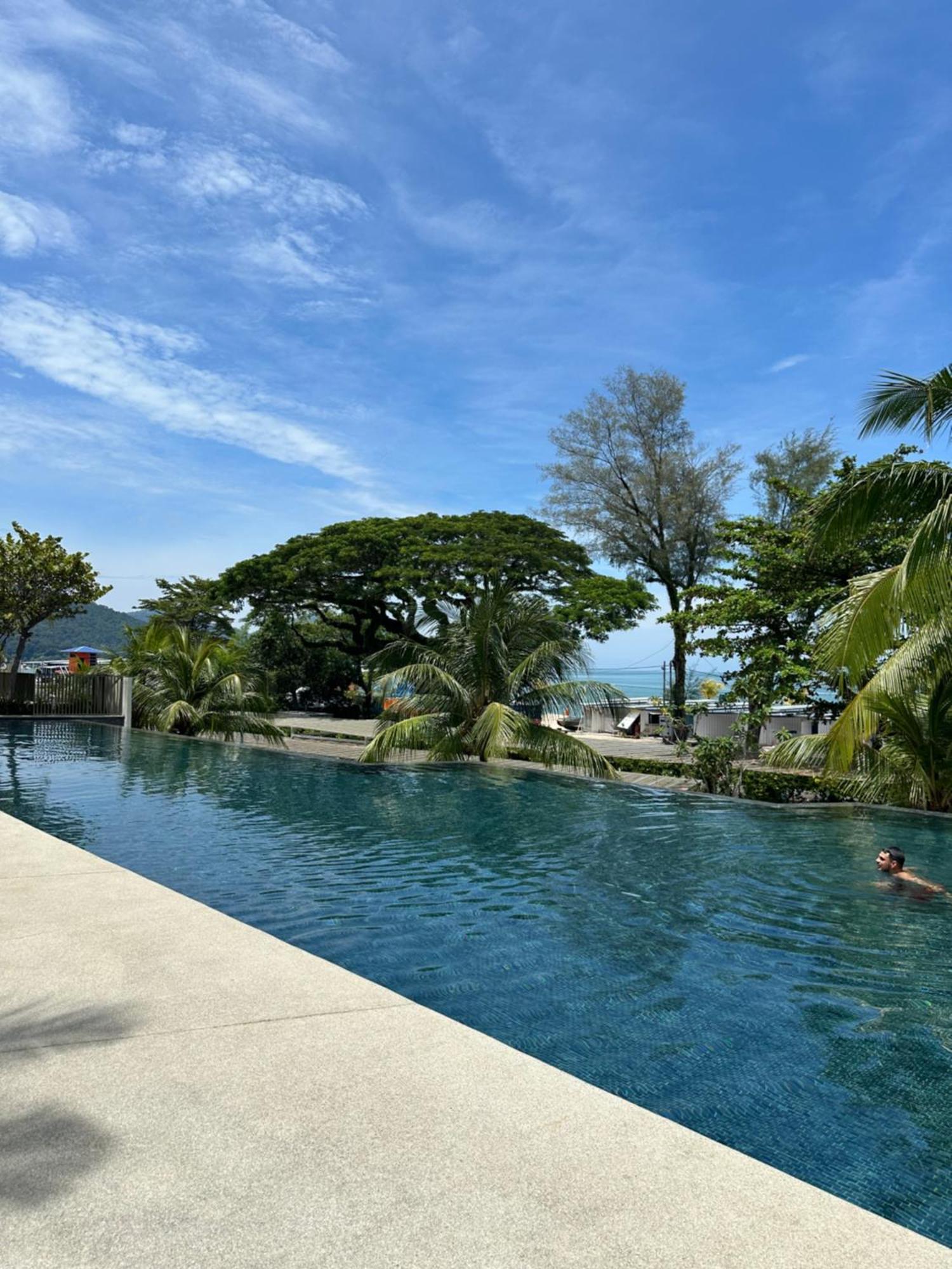 By The Sea Beachfront Designer Suites Penang - Managed By Art Of Tree Batu Ferringhi Esterno foto